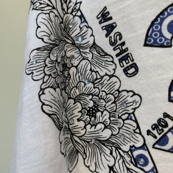 Guess Jeans | Y2K Vibes Graphic Logo Embellished Rhinestone Lace Tie Front Top - Picture 8 of 8